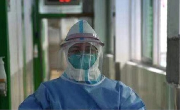 Ожиљци, посекотине, бол и смене без краја: ШАКЕ медицинске сестре у рату са корона вирусом говоре више од речи (ФОТО)